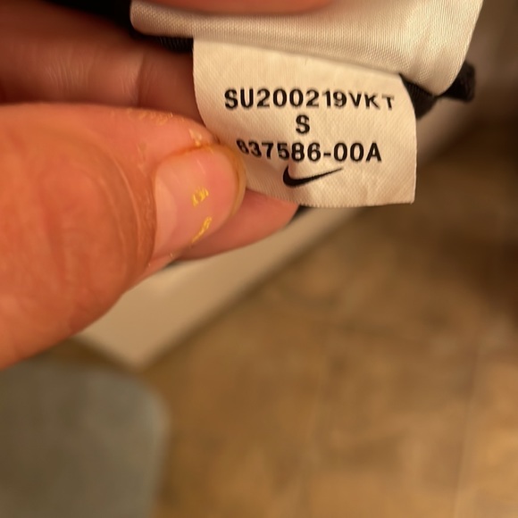 Mens Nike Lakers shortsleeve -LN - Picture 6 of 7